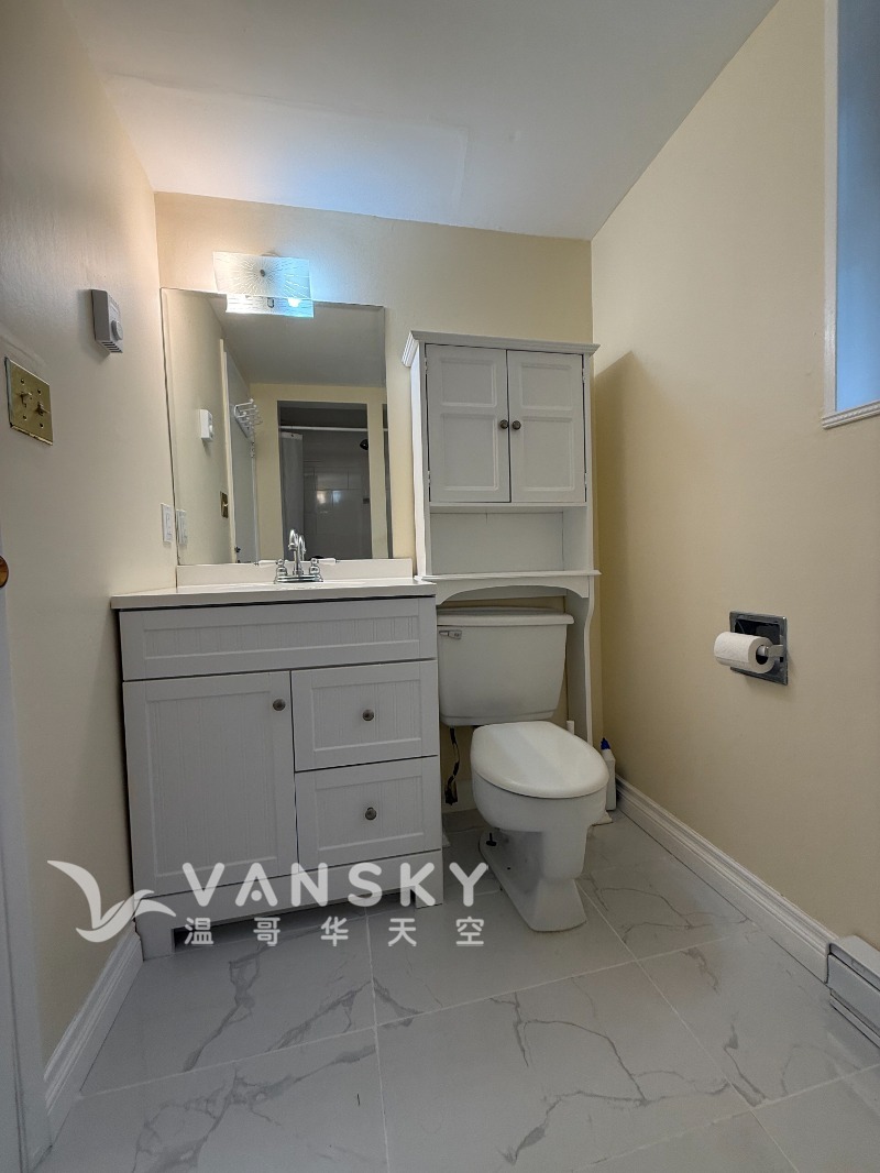 260525205333_Bathroom 2.jpg